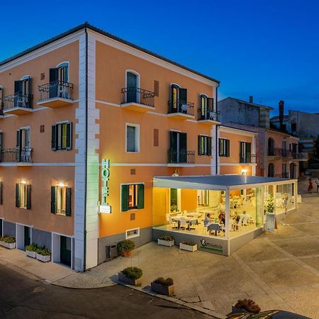 Hotel Marinaro Санта-Тереза-Галлура Екстер'єр фото