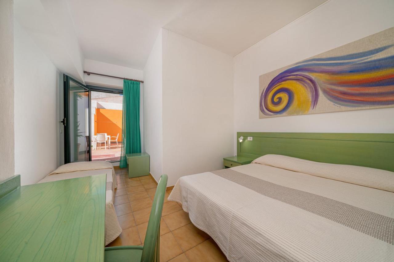 Hotel Marinaro Санта-Тереза-Галлура Екстер'єр фото
