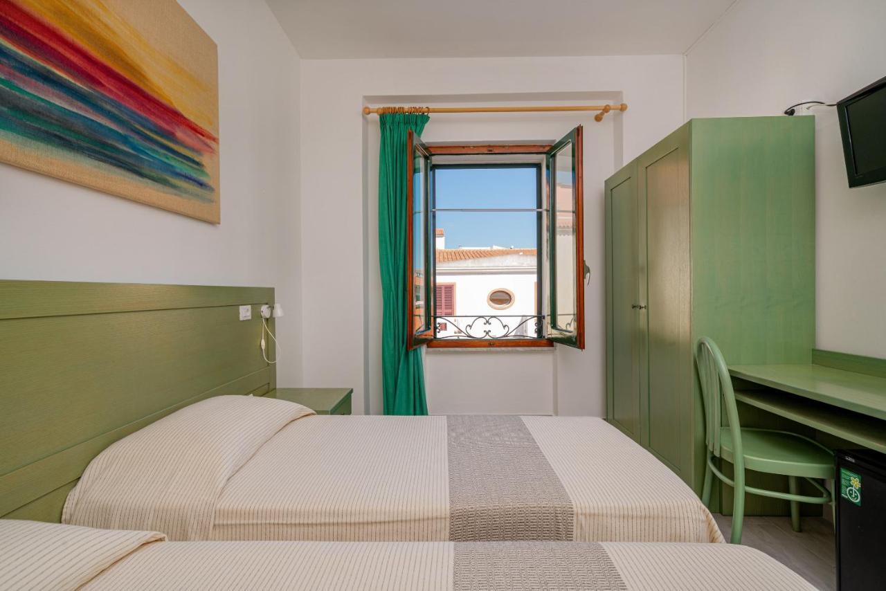 Hotel Marinaro Санта-Тереза-Галлура Екстер'єр фото