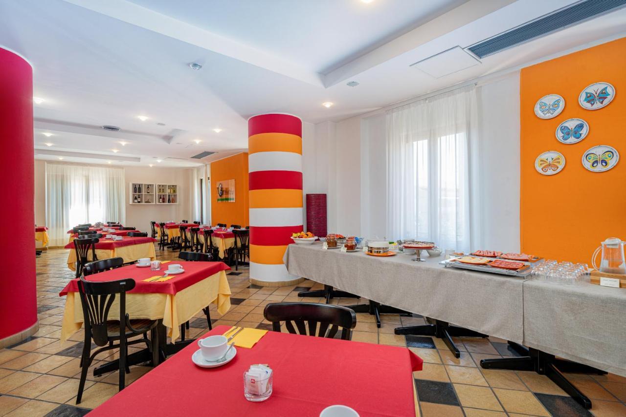 Hotel Marinaro Санта-Тереза-Галлура Екстер'єр фото